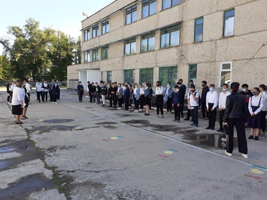 Мемлекеттік қорытынды аттестаттауға дайындықтың жылдық  жоспарға сәйкес бүгін сынама емтихан өткіздік.  Емтихан басталғанға дейін   ережелермен таныстырдық.